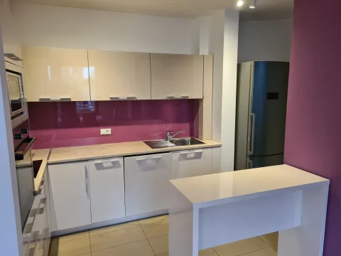 Rent, three bedroom apartment, 82m², Vračar Sve Podlokacije, Beograd - image 4