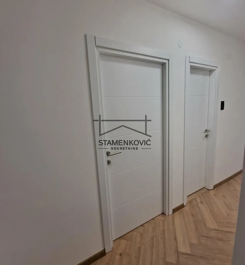 Prodaja, trosoban stan, 73m², Rotkvarija, Novi Sad Sve Podlokacije