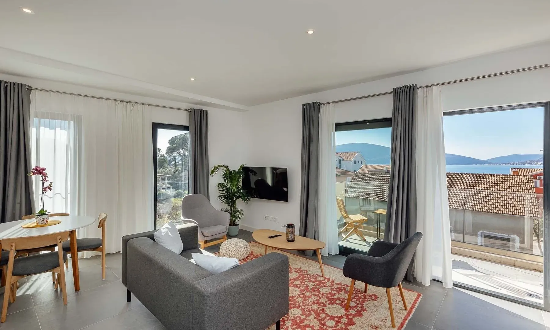 Prodaja, jednosoban stan, 55m², Donja Lastva, Tivat