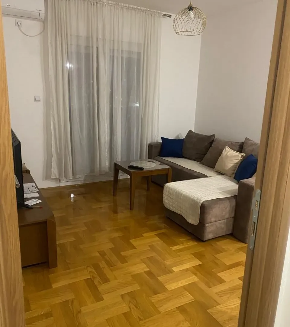 Izdavanje, stan, 43m², Tuški Put, Podgorica