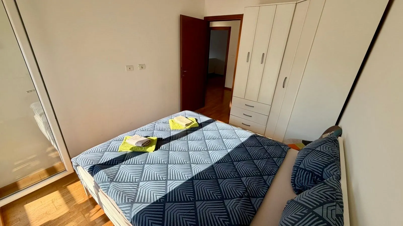 Rent, two bedroom apartment, 64m², City Kvart, Podgorica