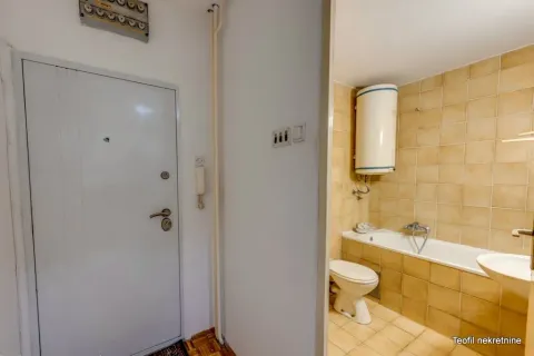 Prodaja, jednosoban stan, 43m², Čukarička Padina, Beograd - image 10