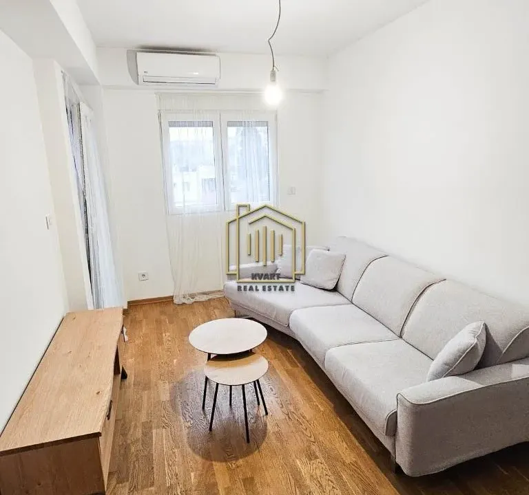 Prodaja, jednosoban stan, 33m², Pobrežje, Podgorica