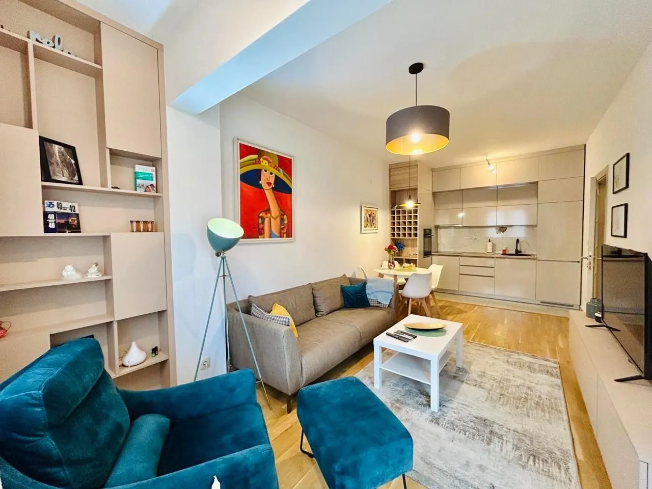 Izdavanje, jednosoban stan, 46m², Blok 6, Podgorica