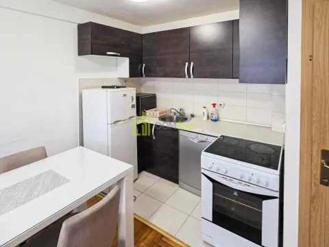 Rent, two bedroom apartment, 50m², Stari Aerodrom, Podgorica - image 7