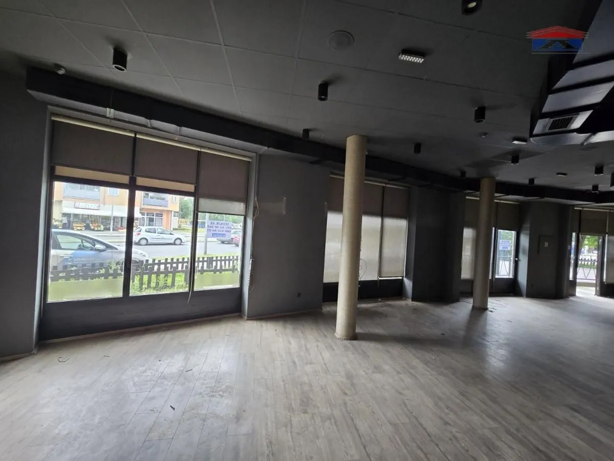 Rent, office space, 246m², Železnička Stanica, Novi Sad Sve Podlokacije