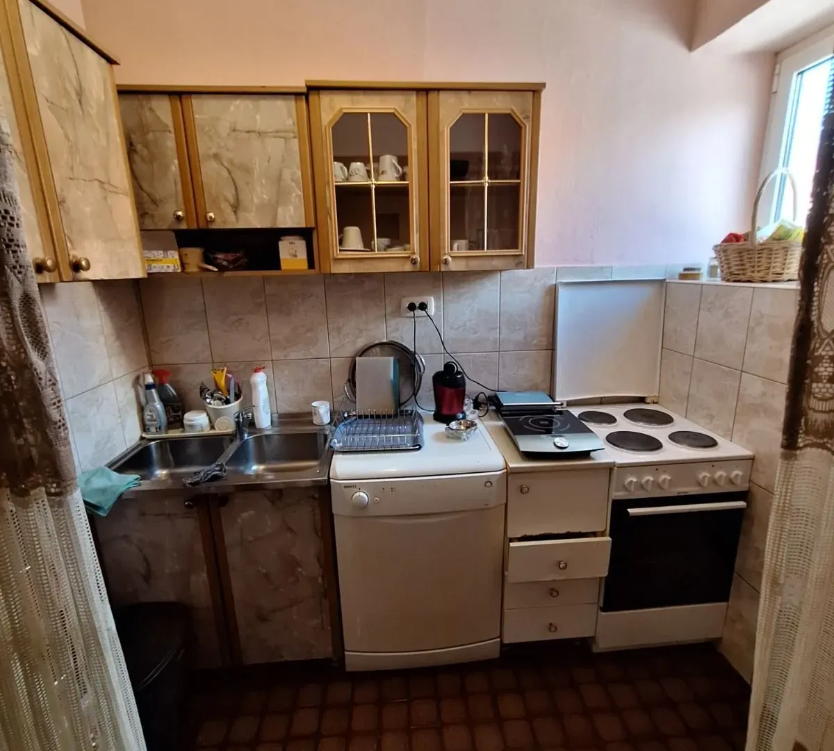 Prodaja, kuća, 90m², Tološi, Podgorica