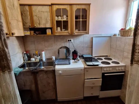 Prodaja, kuća, 90m², Tološi, Podgorica - image 5