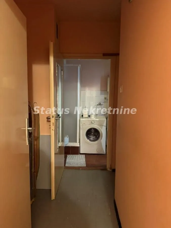Izdavanje, dvosoban stan, 53m², Bulevar Oslobodjenja, Novi Sad Sve Podlokacije