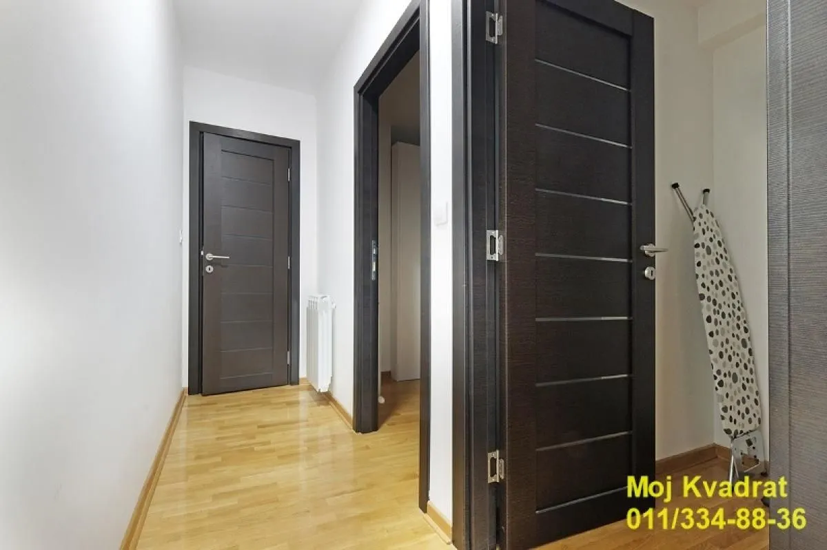 Izdavanje, trosoban stan, 87m², Slavujev Venac, Zvezdara Sve Podlokacije