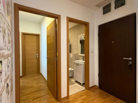 Prodaja, dvosoban stan, 64m², City Kvart, Podgorica - image 13