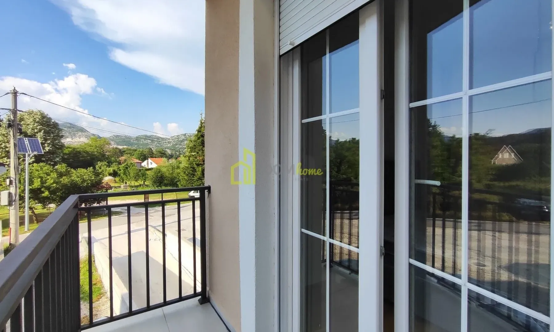Prodaja, dvosoban stan, 64m², Cetinje, Crna Gora