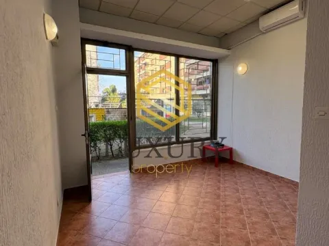 Poslovni prostor in Pejton