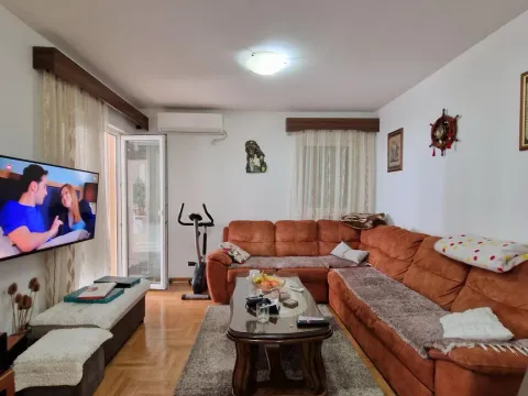 Sale, two bedroom apartment, 76m², Budva, Crna Gora - image 9