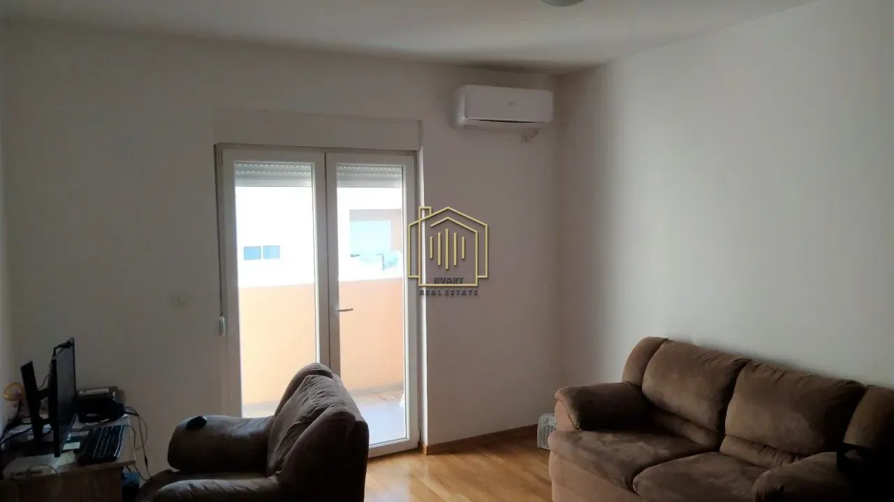 Izdavanje, jednosoban stan, 46m², Tuški Put, Podgorica