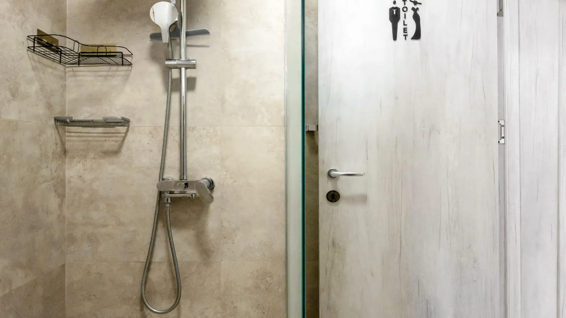 Izdavanje, trosoban stan, 120m², Mrčevac, Tivat