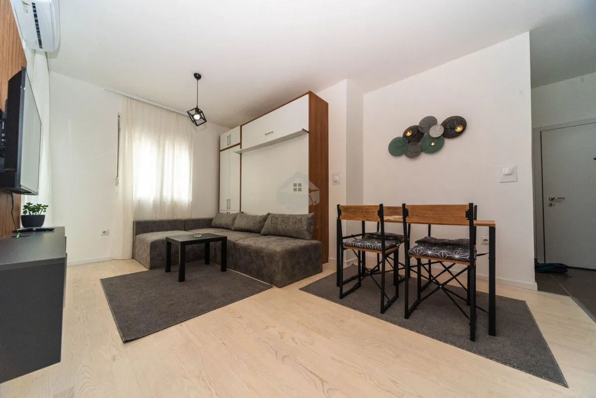 Rent, one bedroom apartment, 40m², Krivi Most, Podgorica