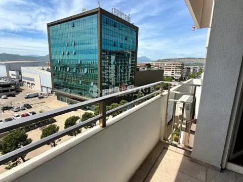 Rent, one bedroom apartment, 50m², Central Point, Podgorica - image 10