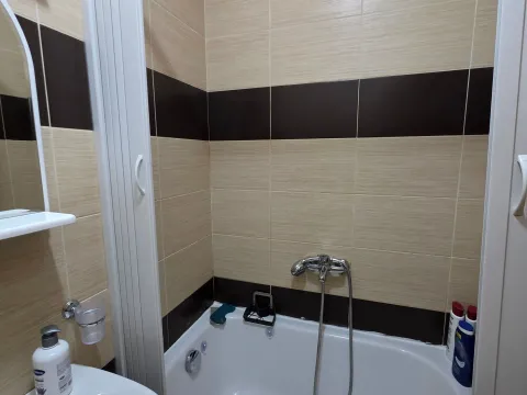 Izdavanje, jednosoban stan, 47m², Momišići, Podgorica - image 8