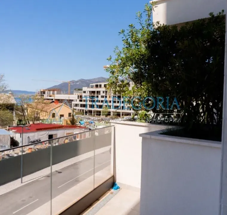 Prodaja, stan, 62m², Tivat, Crna Gora