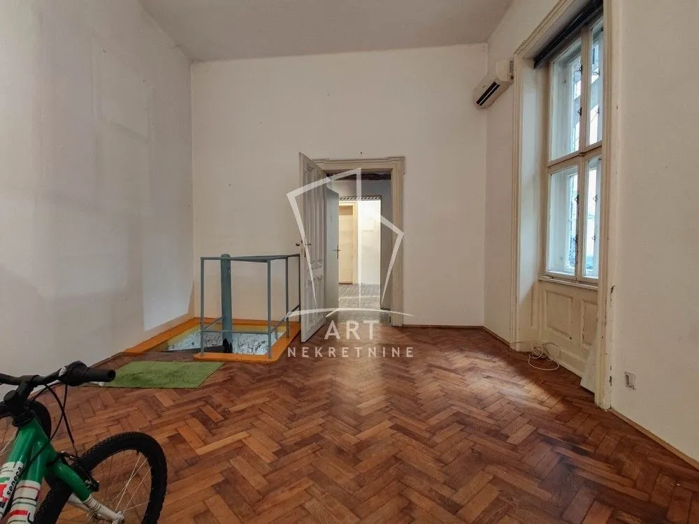 Sale, three bedroom apartment, 160m², Tolicin Venac, Beograd