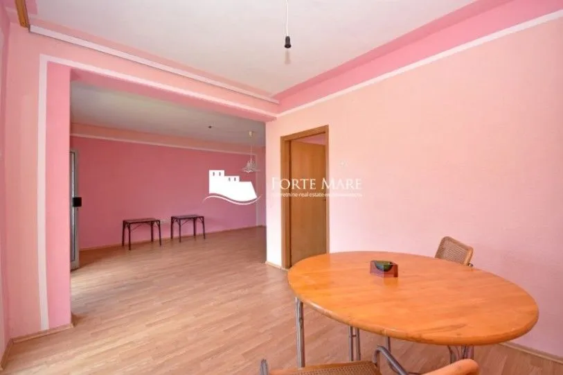 Prodaja, dvosoban stan, 79m², Đenovići, Herceg Novi
