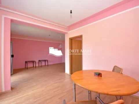 Sale, two bedroom apartment, 79m², Đenovići, Herceg Novi - image 3