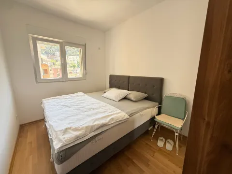 Rent, two bedroom apartment, 65m², Babin Do, Budva - image 4
