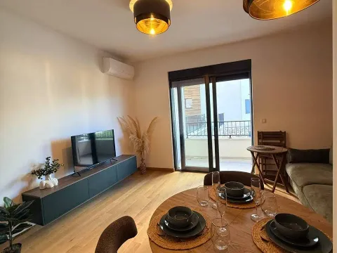 Sale, one bedroom apartment, 44m², Bečići, Budva - image 8