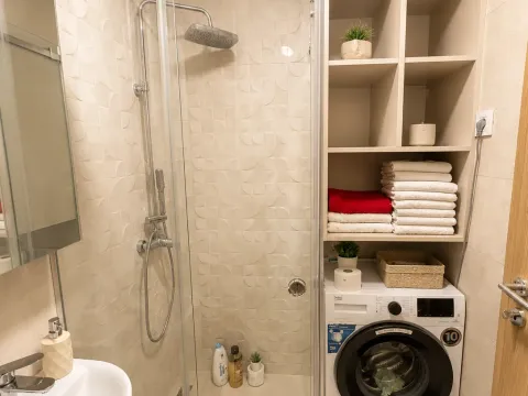Izdavanje, dvosoban stan, 64m², Pobrežje, Podgorica - image 9