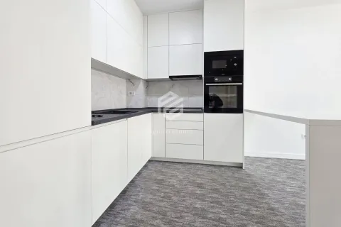 Rent, two bedroom apartment, 84m², Podgorica, Crna Gora - image 8