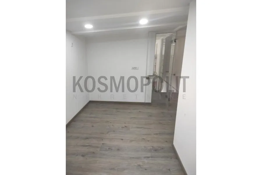 Prodaja, trosoban stan, 72m², Profesorska Kolonija, Palilula Sve Podlokacije