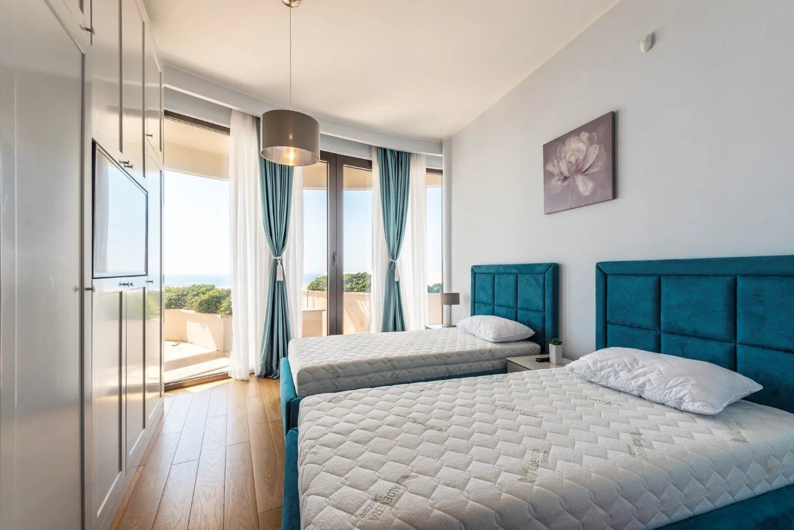 Sale, three bedroom apartment, 182m², Skočiđevojka, Budva