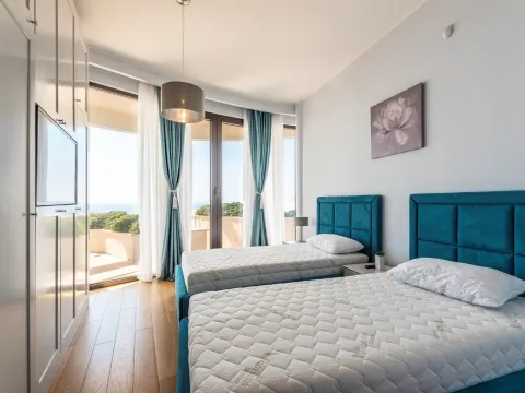 Sale, three bedroom apartment, 182m², Skočiđevojka, Budva - image 17