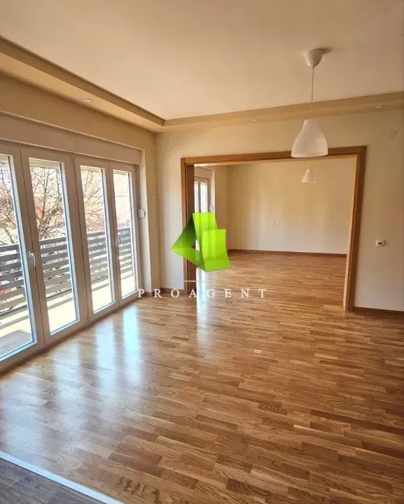 Sale, three bedroom apartment, 92m², Pantelej, Niš