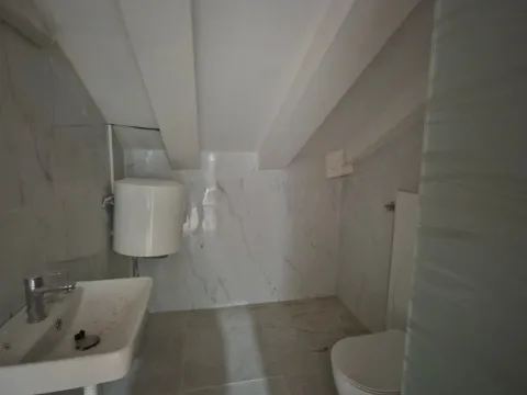 Prodaja, garsonjera, 43m², Bečići, Budva - image 8