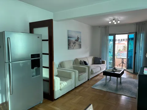 Izdavanje, dvosoban stan, 85m², Centar, Budva - image 3