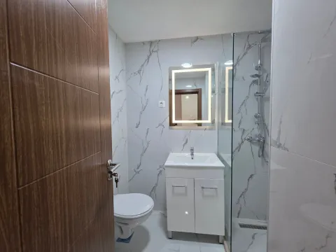 Sale, studio apartment, 31m², Bečići, Budva - image 11