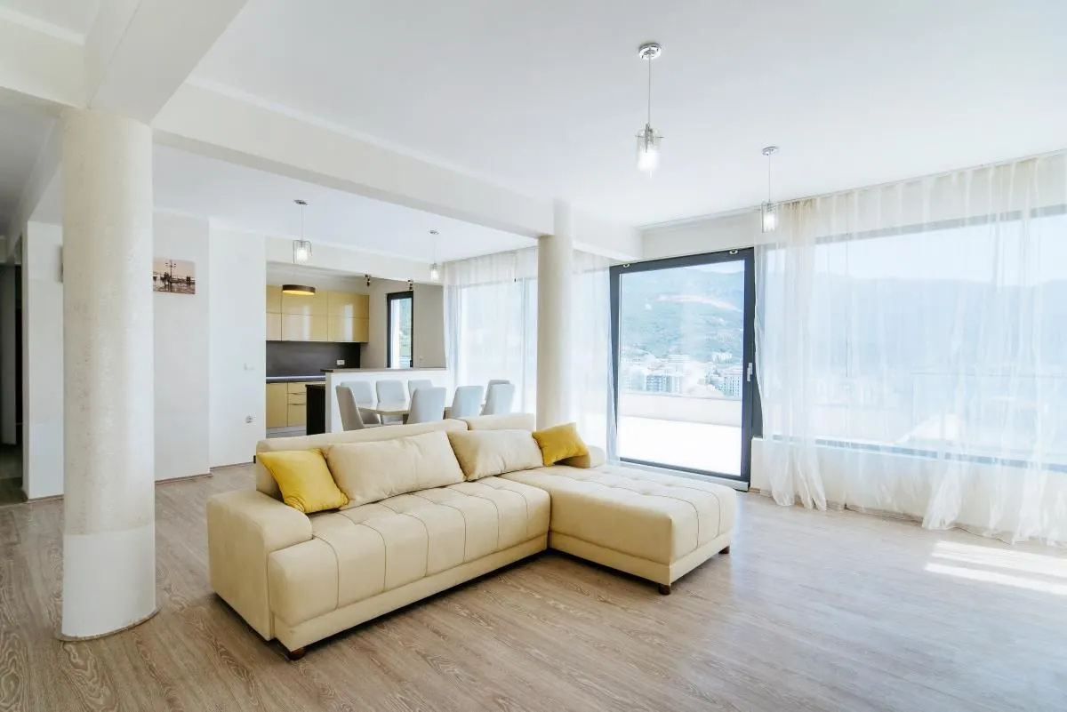 Prodaja, trosoban stan, 234m², Bečići, Budva