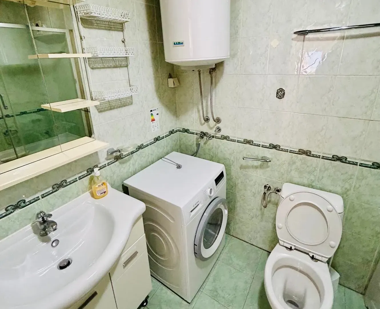 Izdavanje, jednosoban stan, 56m², Momišići, Podgorica