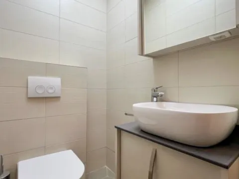 Sale, two bedroom apartment, 62m², Dobrota, Kotor - image 4