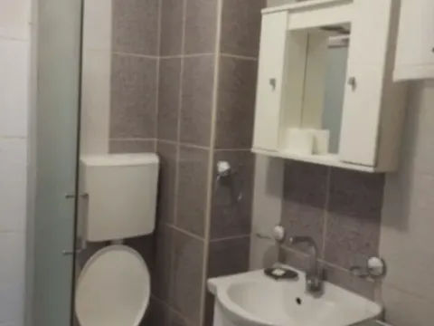 Rent, two bedroom apartment, 40m², Vojvode Vlahovica, Beograd - image 6