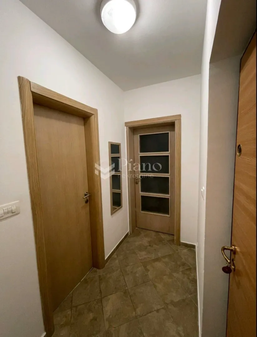 Rent, one bedroom apartment, 42m², Stari Aerodrom, Podgorica