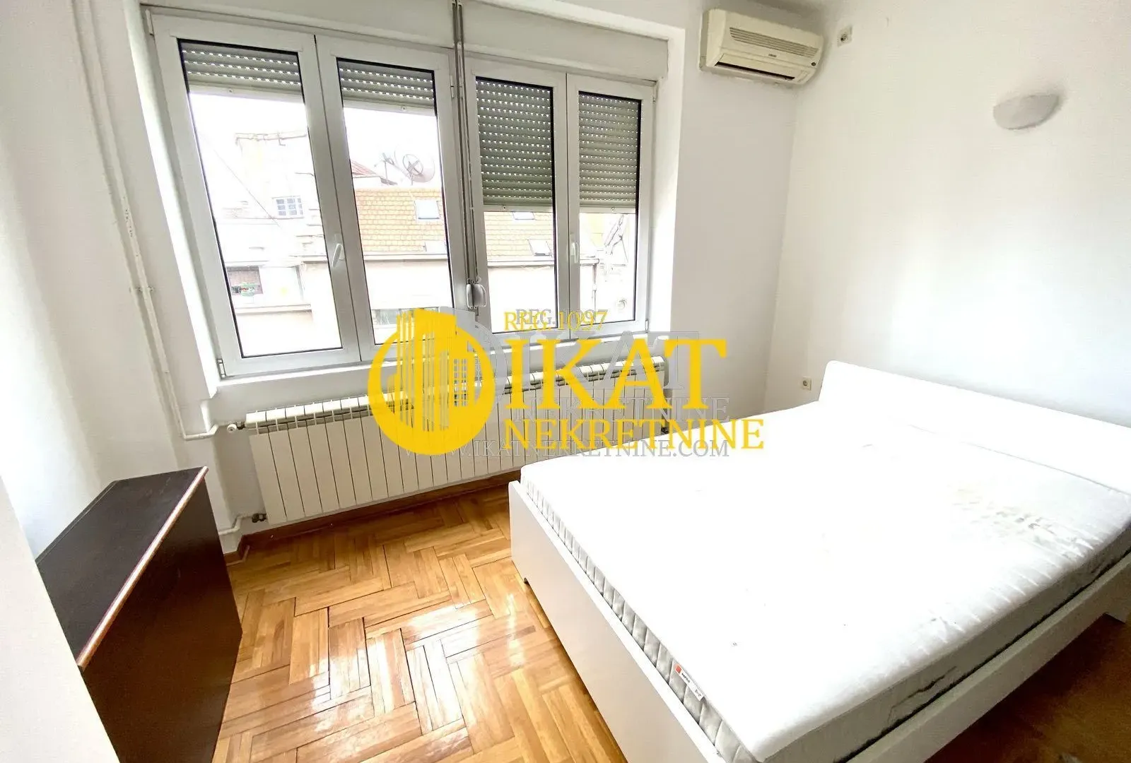 Prodaja, dvosoban stan, 60m², Stari Grad, Beograd