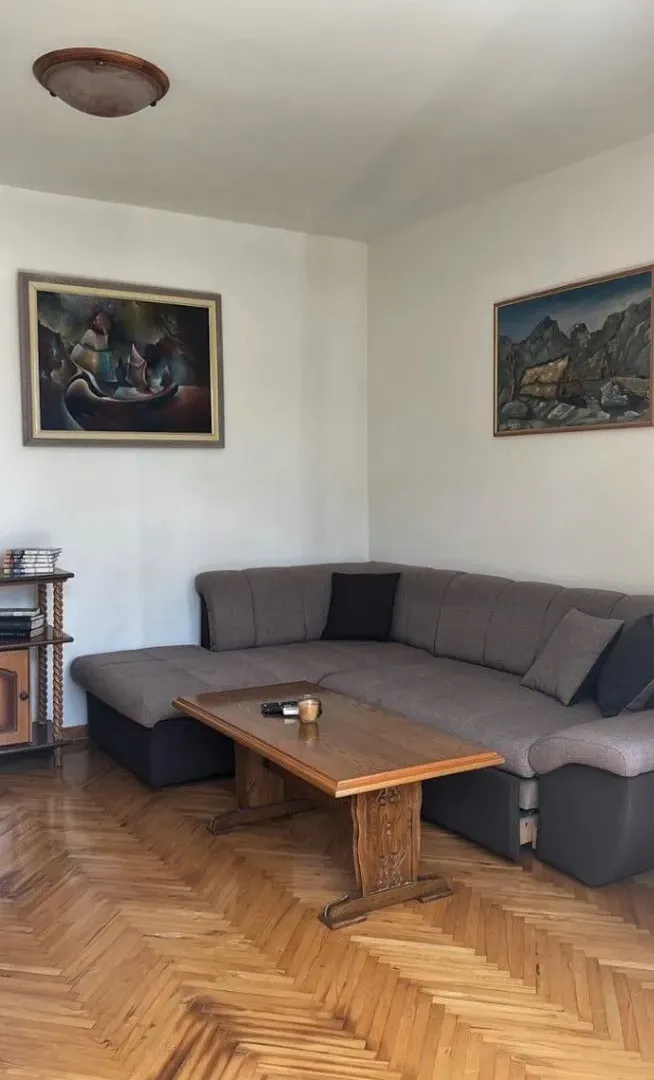 Izdavanje, jednosoban stan, 60m², Igalo, Herceg Novi