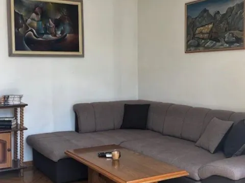 Izdavanje, jednosoban stan, 60m², Igalo, Herceg Novi - image 1