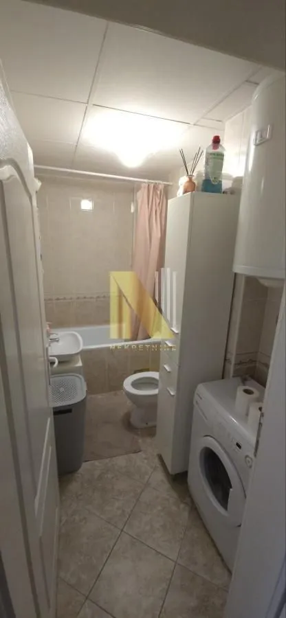 Izdavanje, jednosoban stan, 36m², Centar, Novi Sad