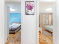 Izdavanje, dvosoban stan, 70m², Dumidran, Tivat - image 3