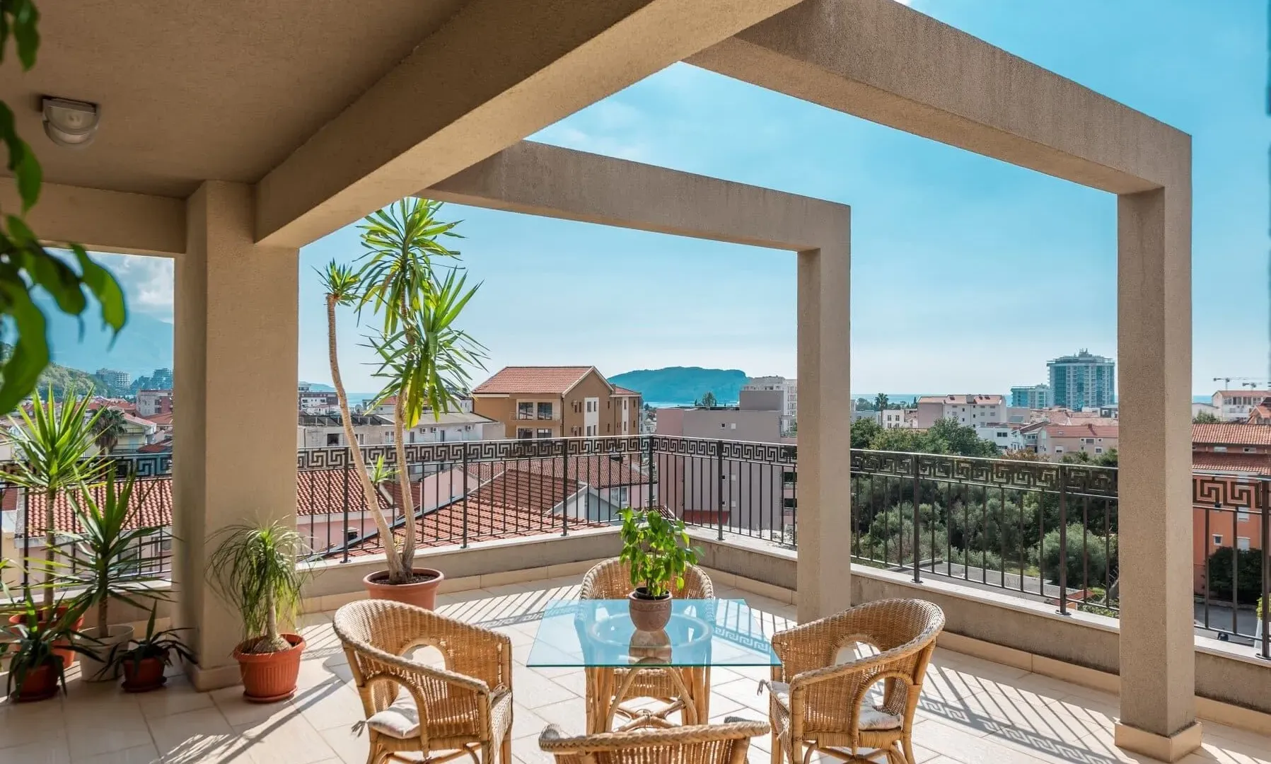 Sale, three bedroom apartment, 215m², Centar, Budva