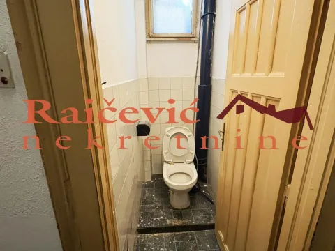 Prodaja, četvorosoban stan, 91m², Stari Grad, Beograd - image 11